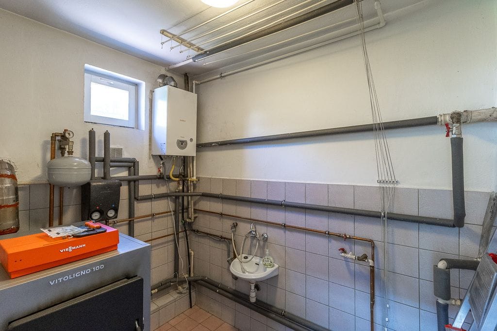 Dom 8 pokojowe na Sprzedaż