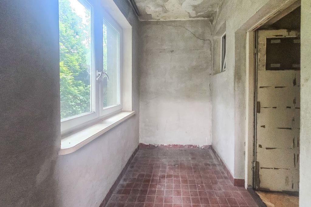 Dom 4 pokojowe na Sprzedaż