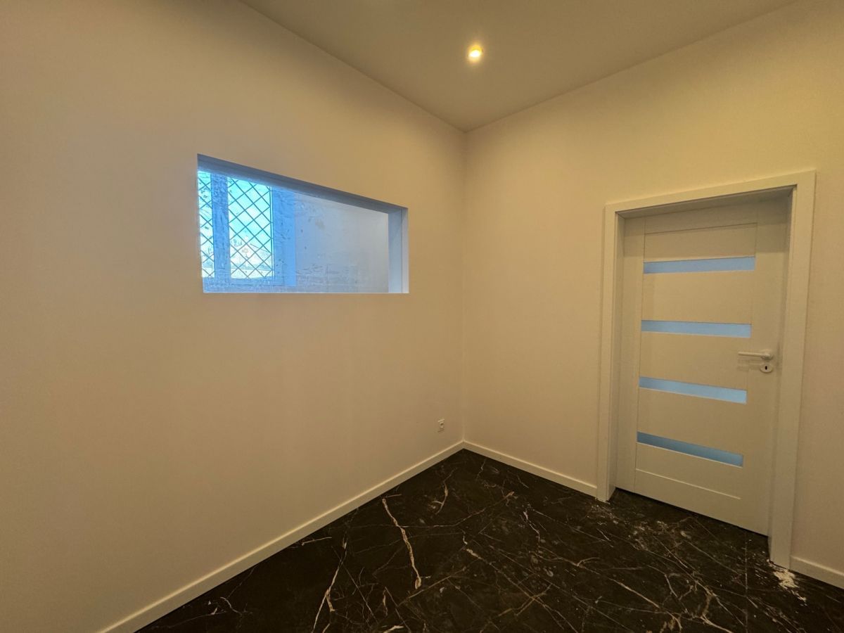 Lokal użytkowy  pokojowe na Wynajem