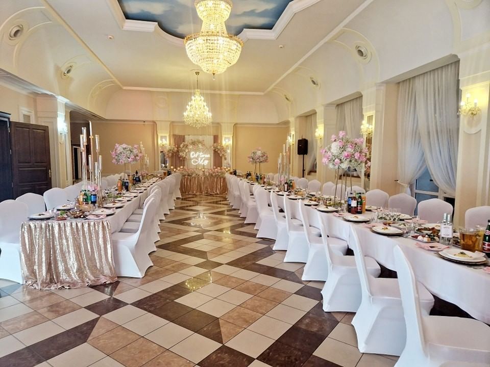 Lokal użytkowy  pokojowe na Sprzedaż