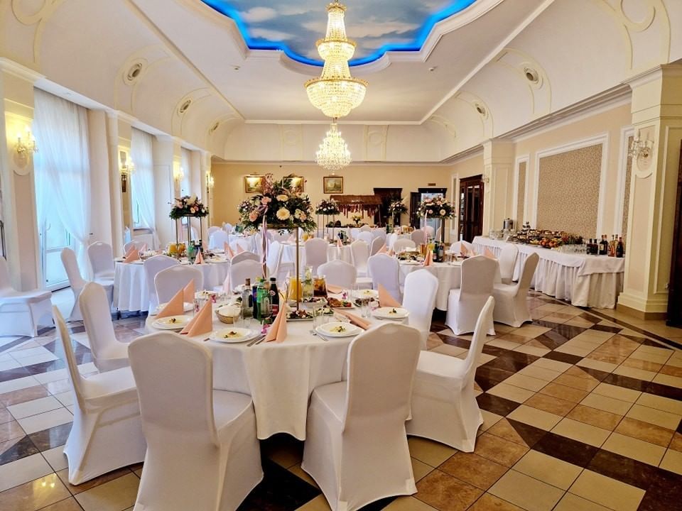 Lokal użytkowy  pokojowe na Sprzedaż