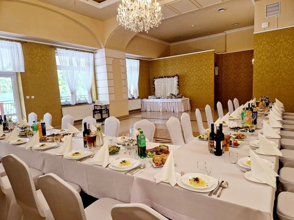 Lokal użytkowy  pokojowe na Sprzedaż