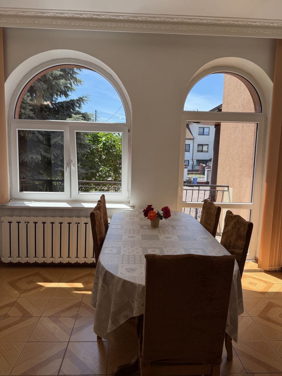 Dom 5 pokojowe na Sprzedaż