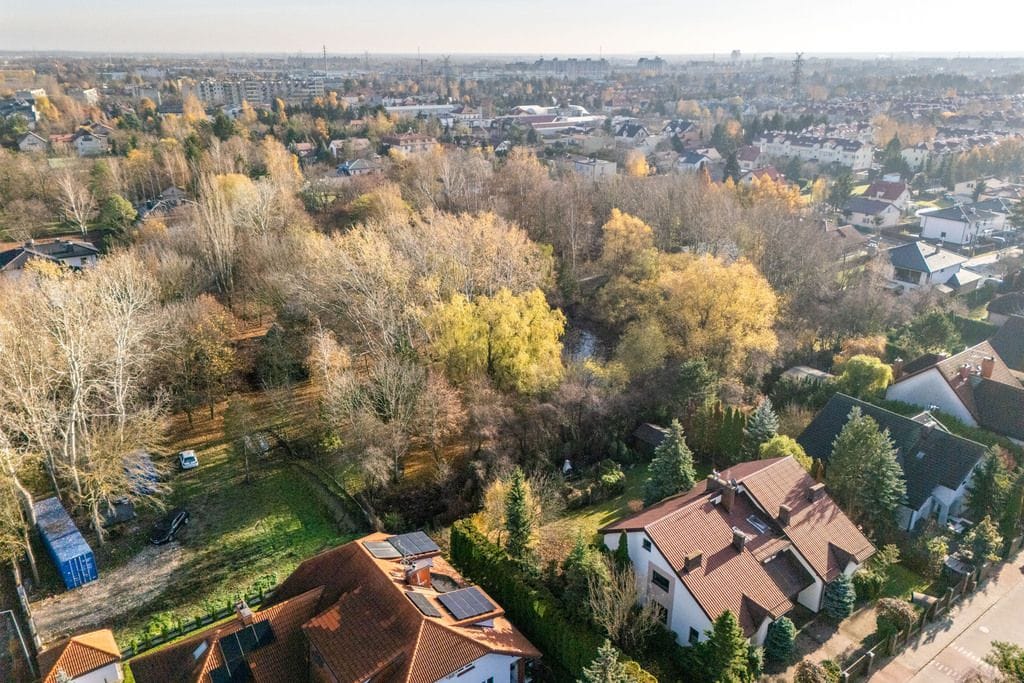 Działka  pokojowe na Sprzedaż