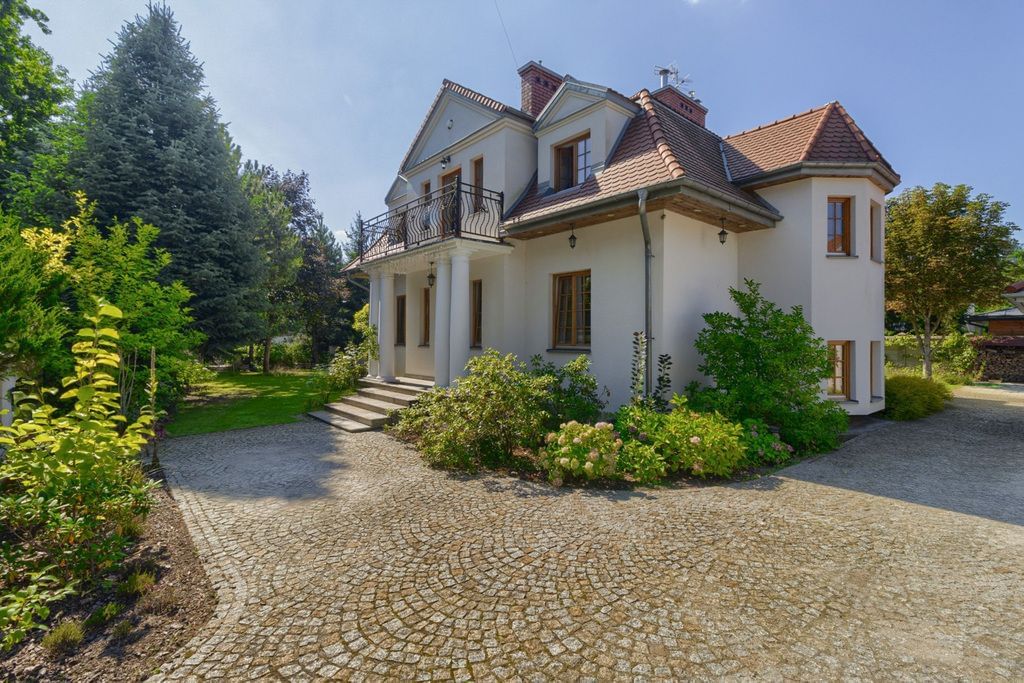 Dom 5 pokojowe na Sprzedaż