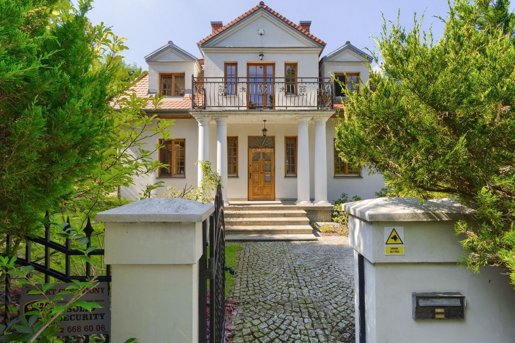 Dom 5 pokojowe na Sprzedaż