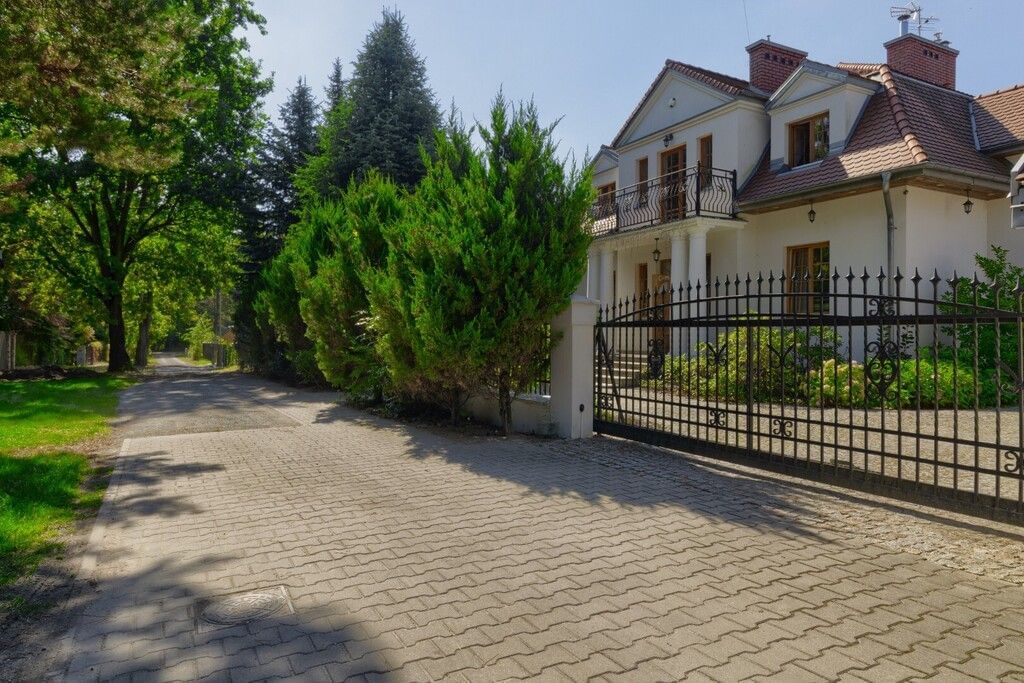 Dom 5 pokojowe na Sprzedaż