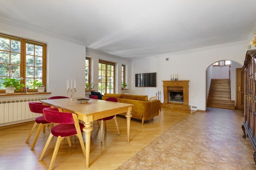 Dom 5 pokojowe na Sprzedaż