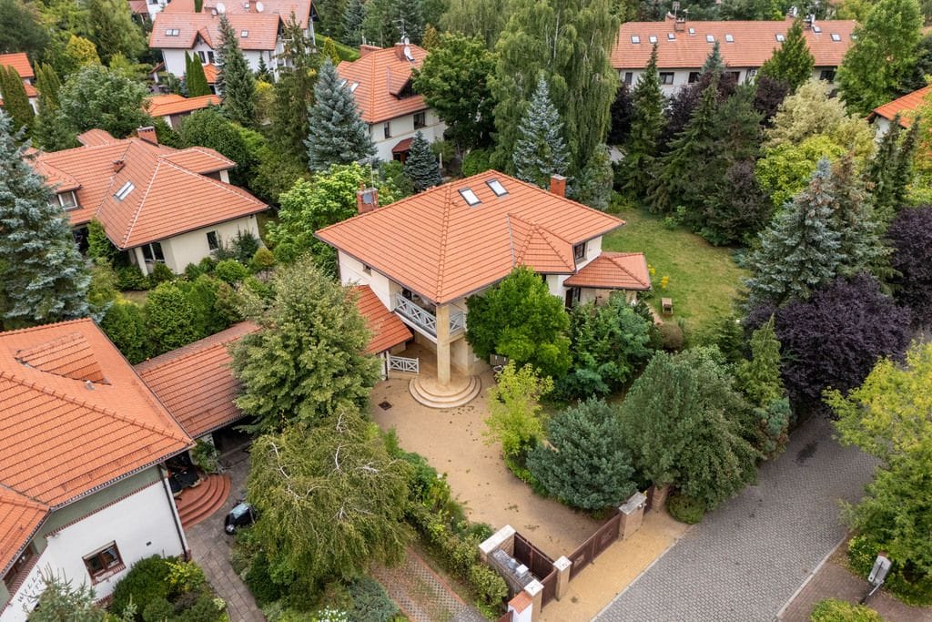 Dom 6 pokojowe na Sprzedaż