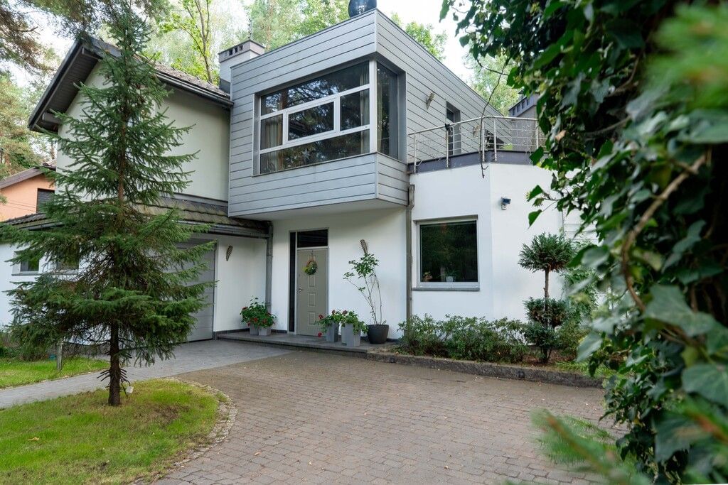 Dom 7 pokojowe na Sprzedaż