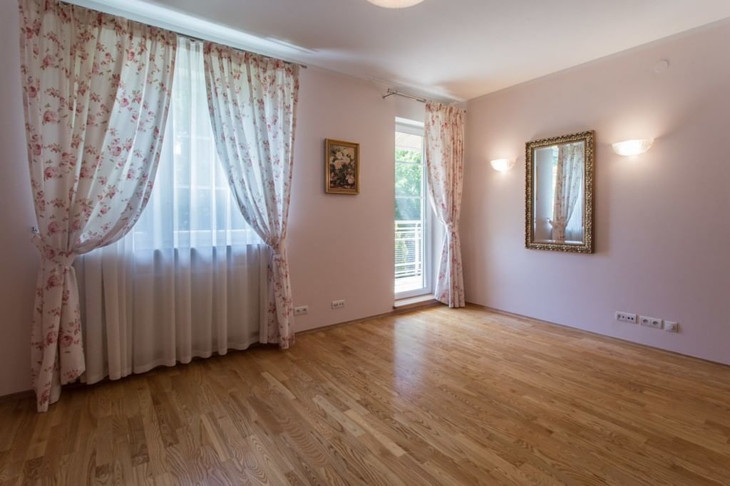 Dom 5 pokojowe na Wynajem