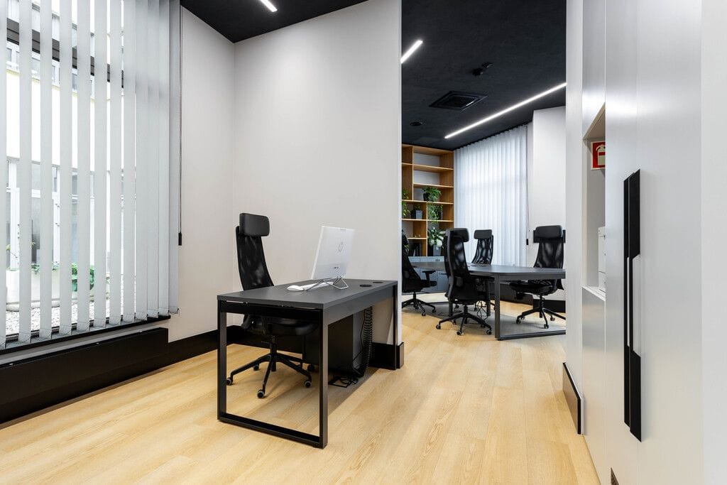 Lokal użytkowy  pokojowe na Sprzedaż