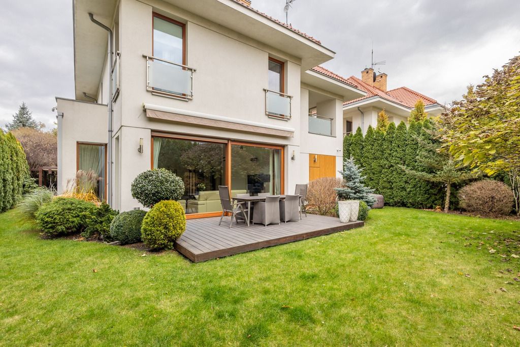 Dom 6 pokojowe na Sprzedaż