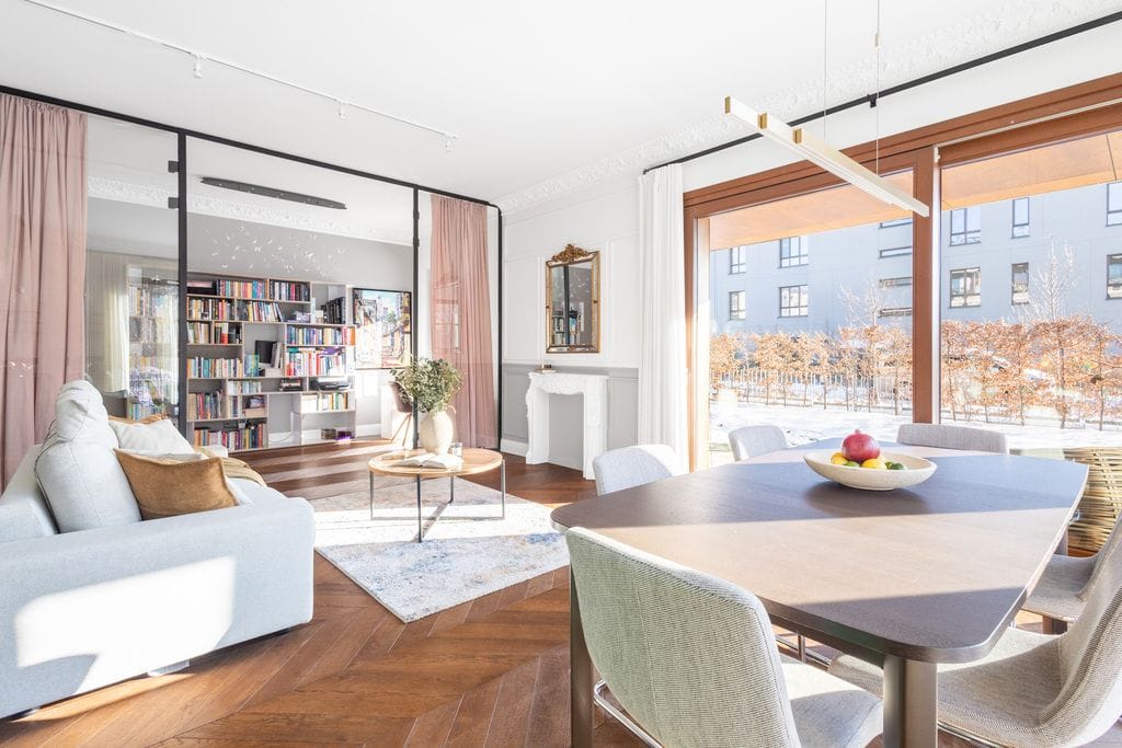 Mieszkanie 4 pokojowe na Sprzedaż