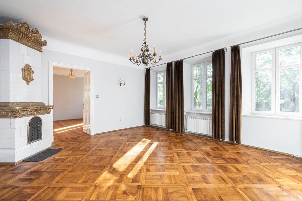 Dom 7 pokojowe na Sprzedaż