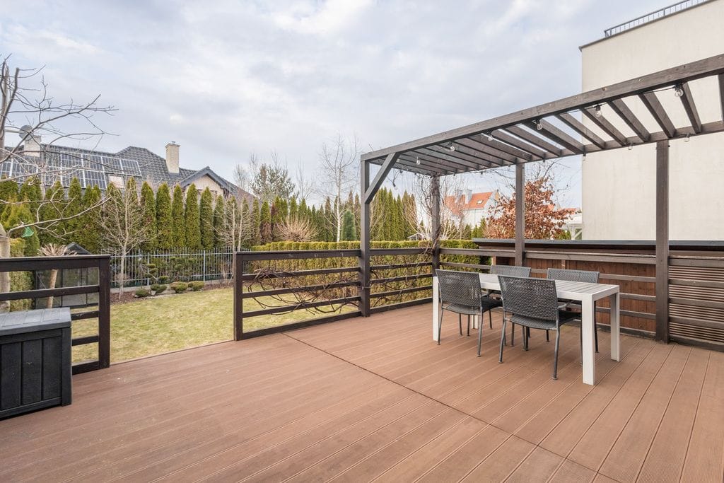 Dom 5 pokojowe na Sprzedaż