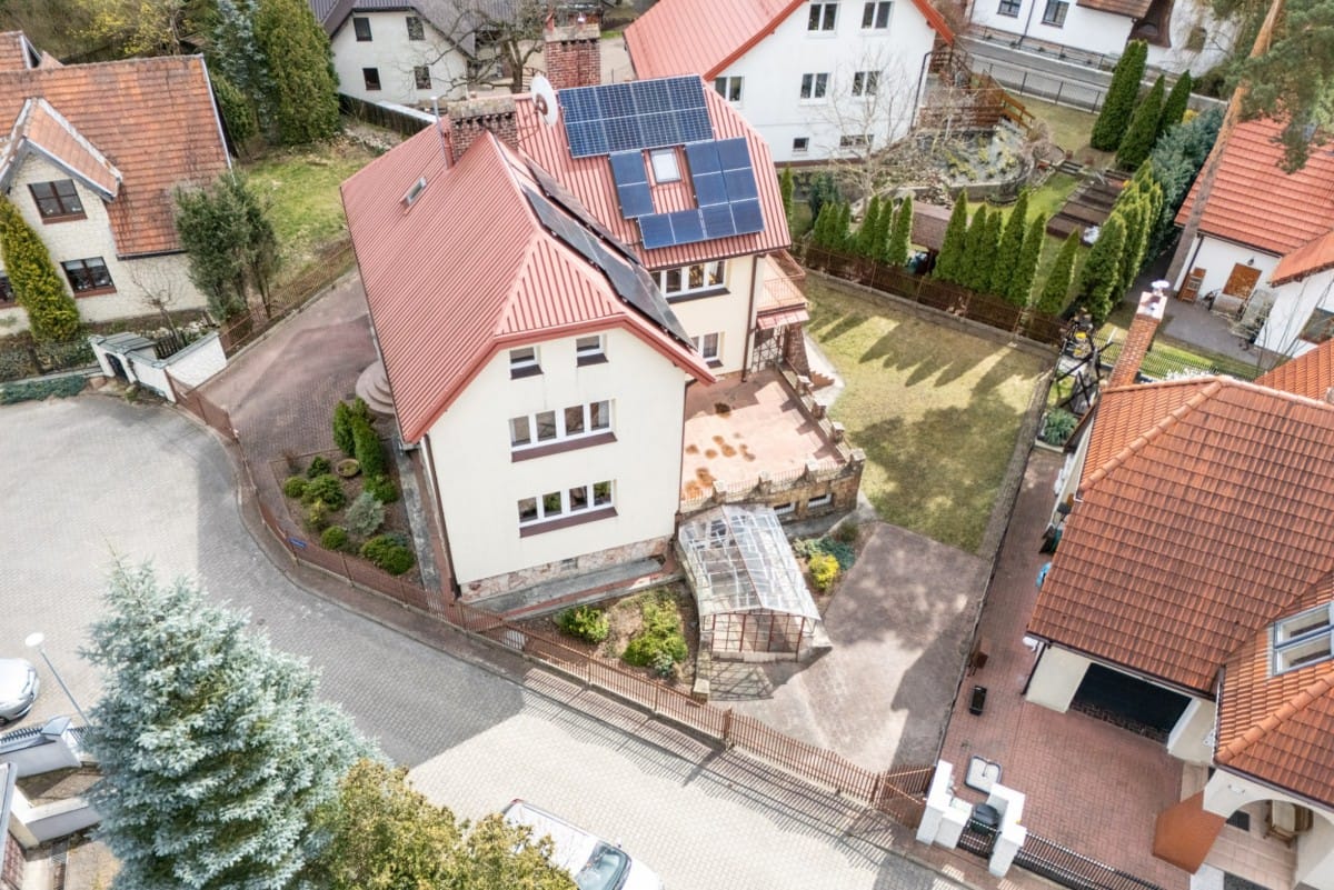 Dom 8 pokojowe na Sprzedaż