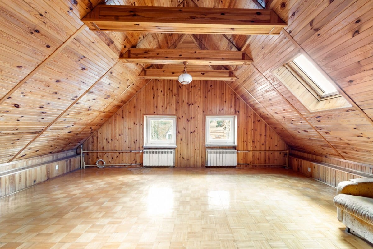 Dom 8 pokojowe na Sprzedaż