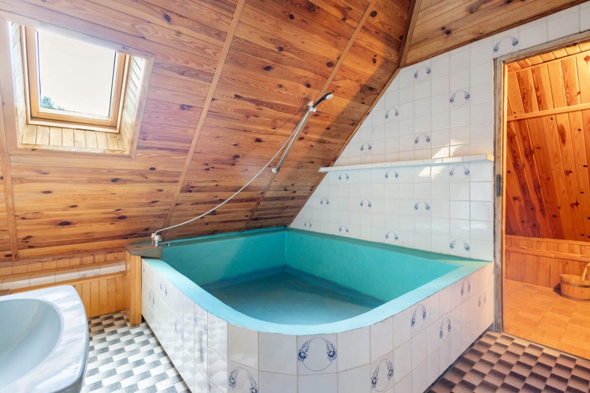 Dom 8 pokojowe na Sprzedaż