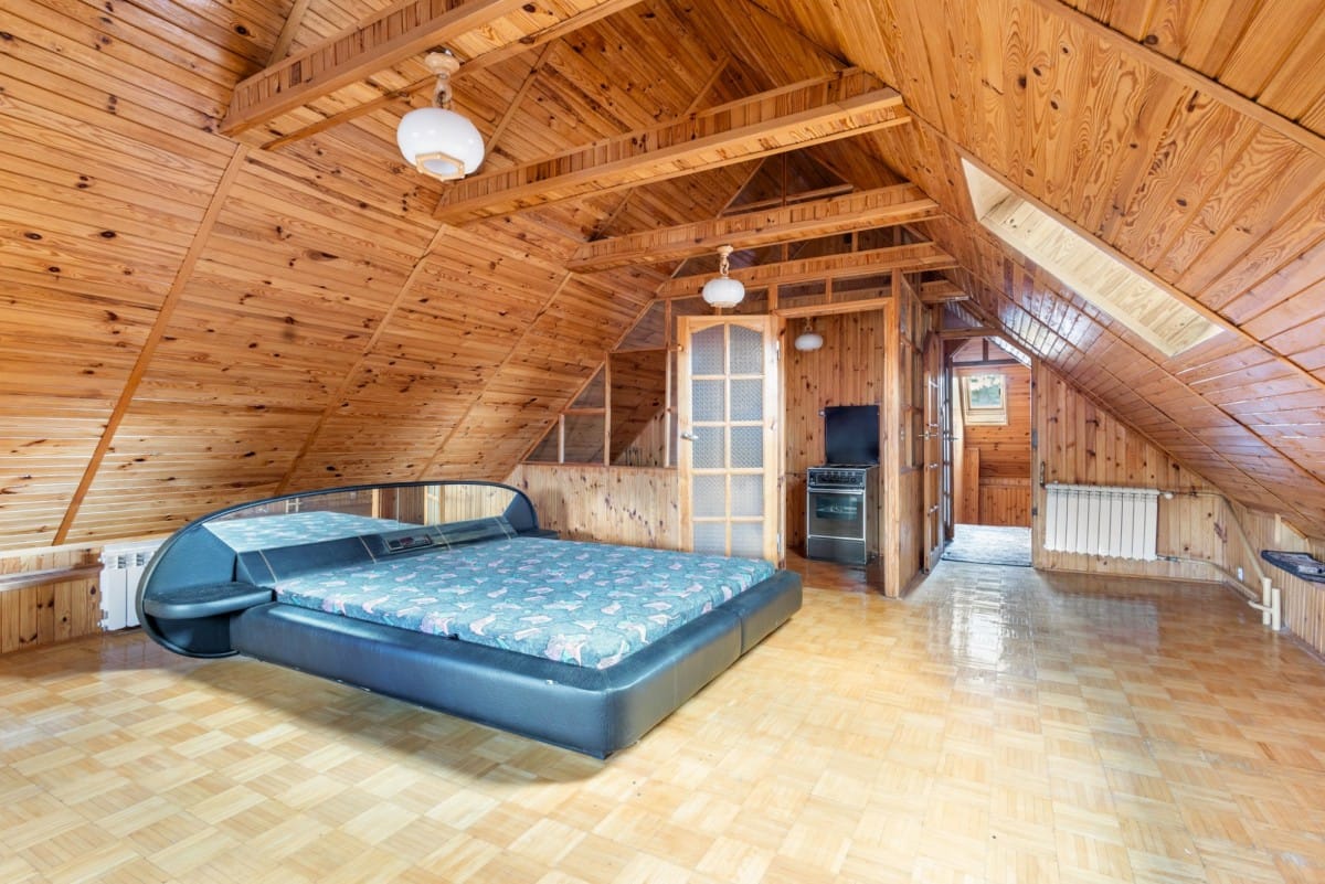 Dom 8 pokojowe na Sprzedaż