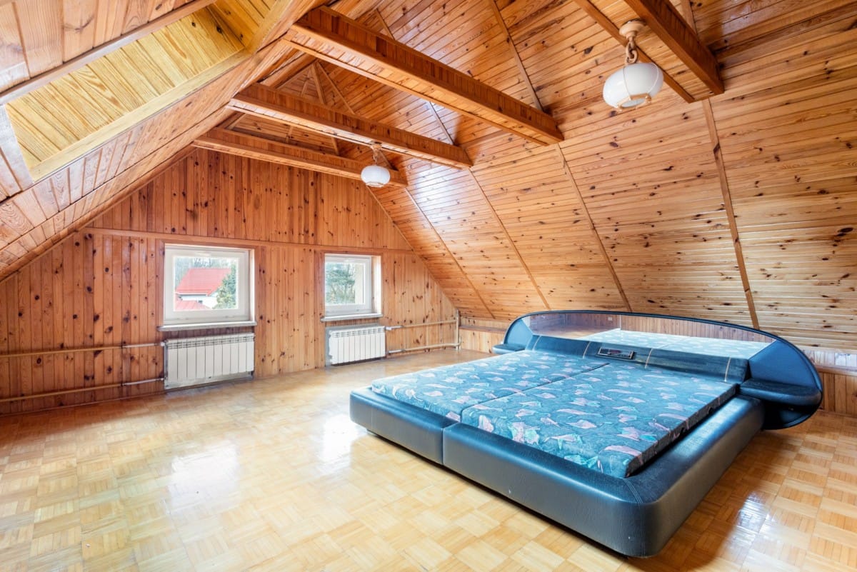 Dom 8 pokojowe na Sprzedaż