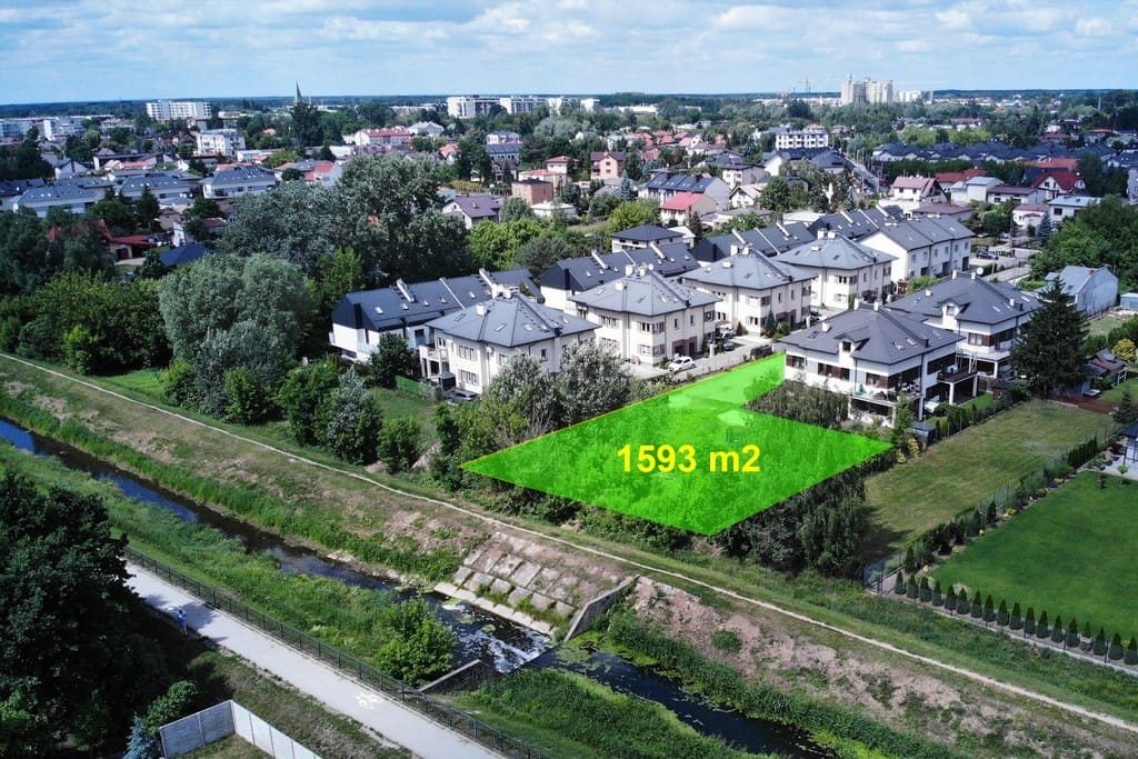 Działka  pokojowe na Sprzedaż