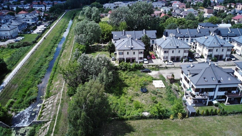Działka  pokojowe na Sprzedaż