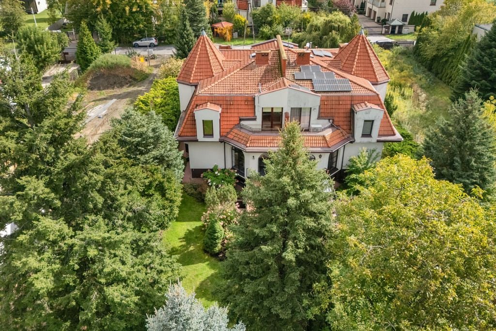 Dom 5 pokojowe na Sprzedaż