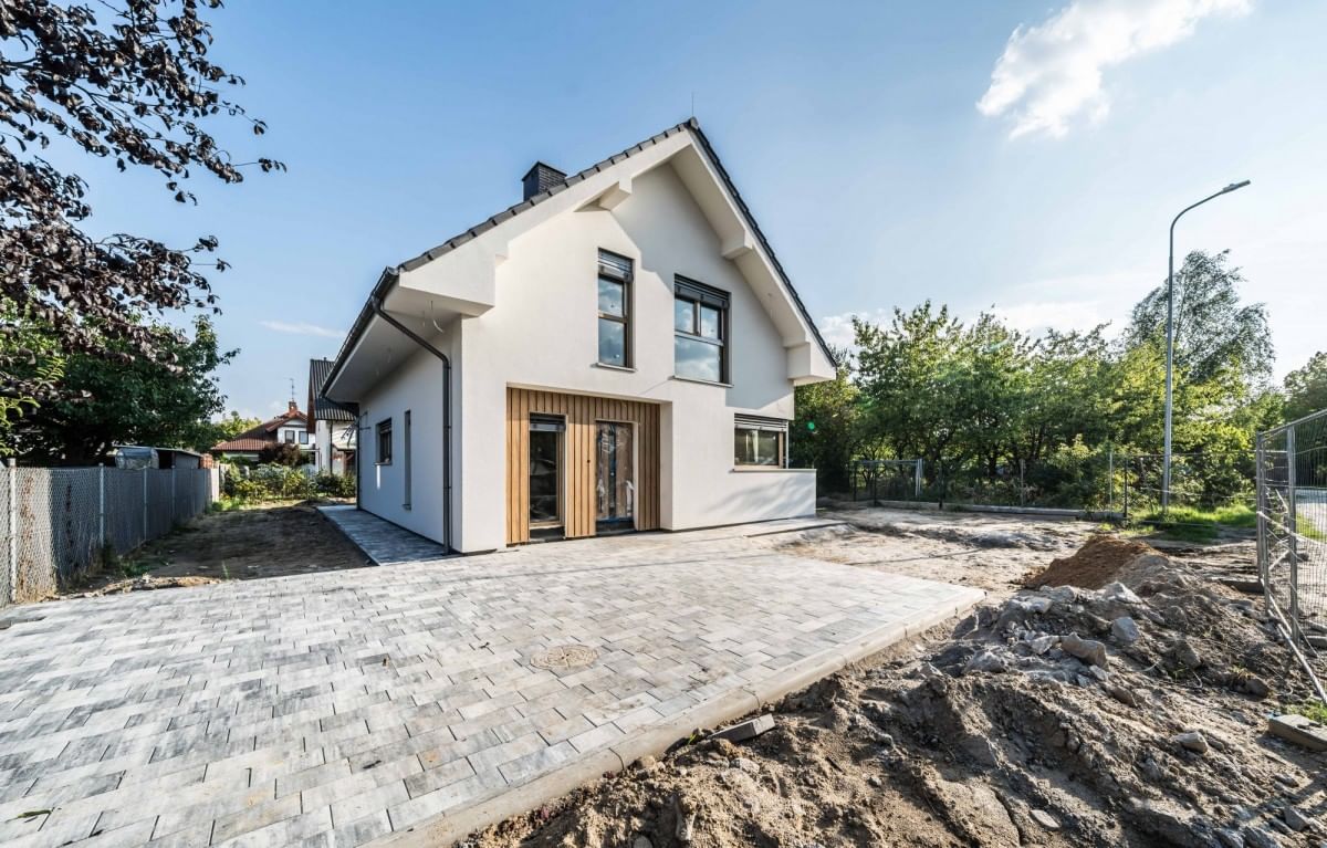 Dom 5 pokojowe na Sprzedaż