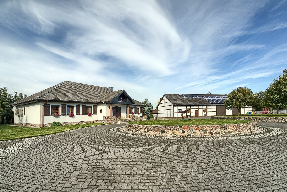 Dom 4 pokojowe na Sprzedaż