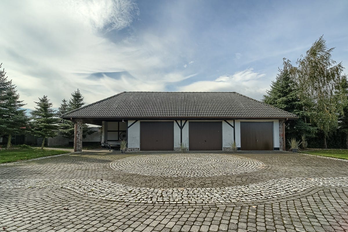 Dom 4 pokojowe na Sprzedaż