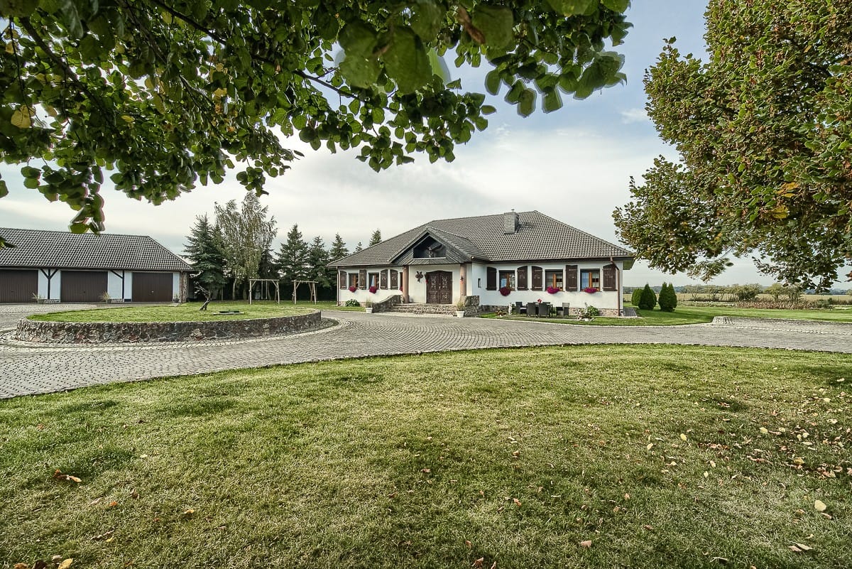 Dom 4 pokojowe na Sprzedaż