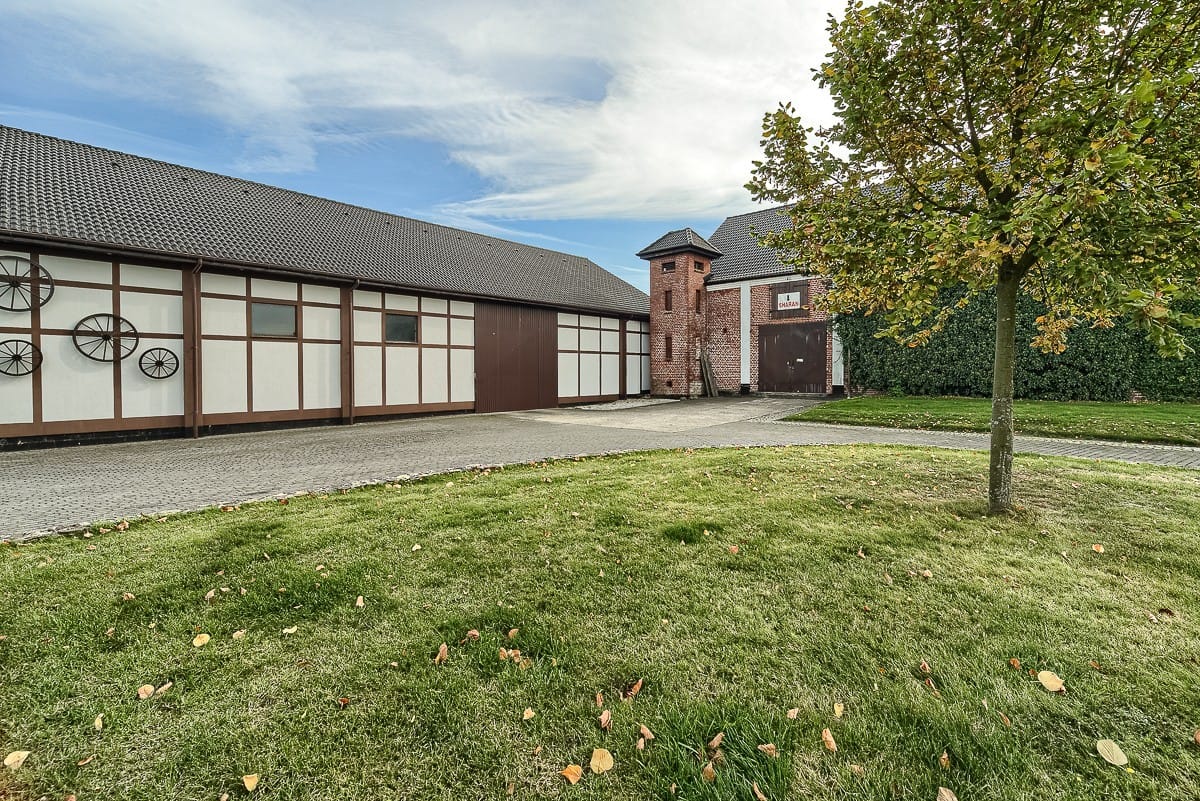 Dom 4 pokojowe na Sprzedaż