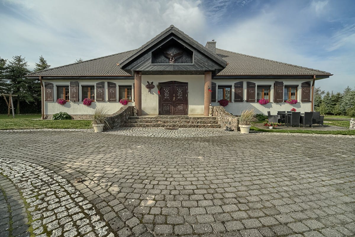 Dom 4 pokojowe na Sprzedaż