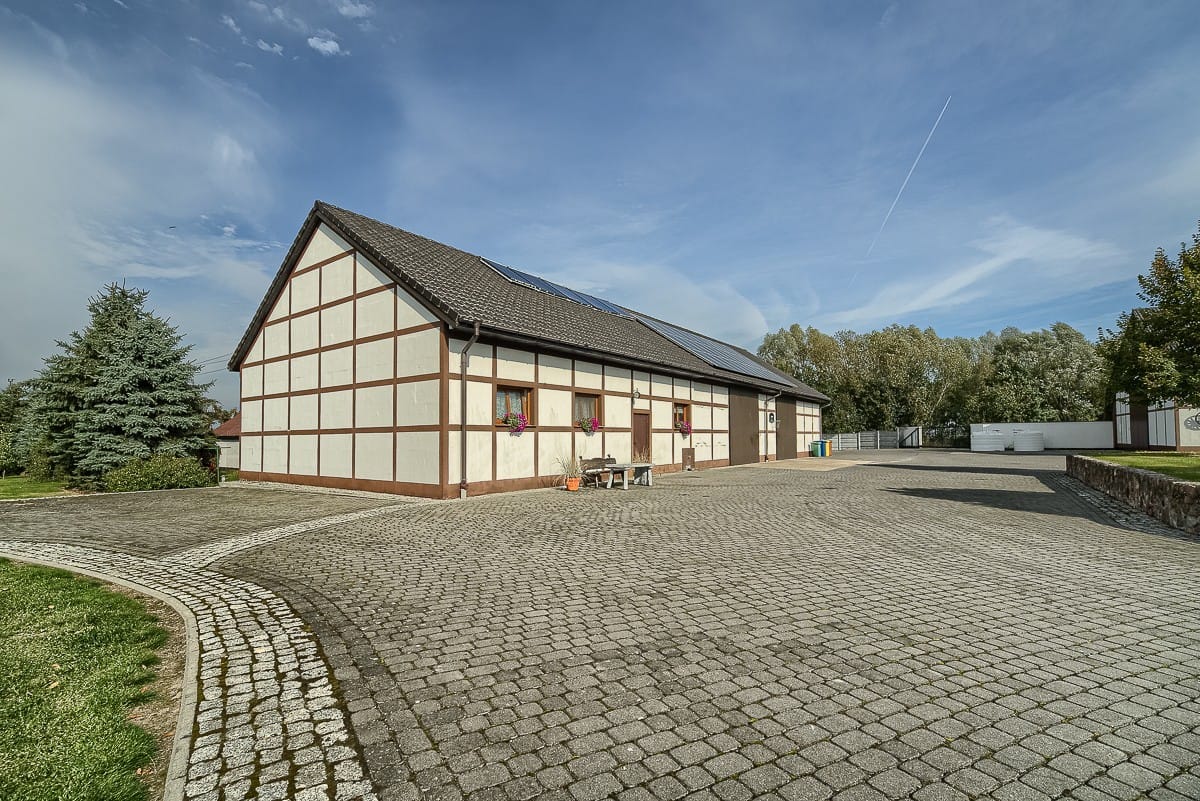 Dom 4 pokojowe na Sprzedaż