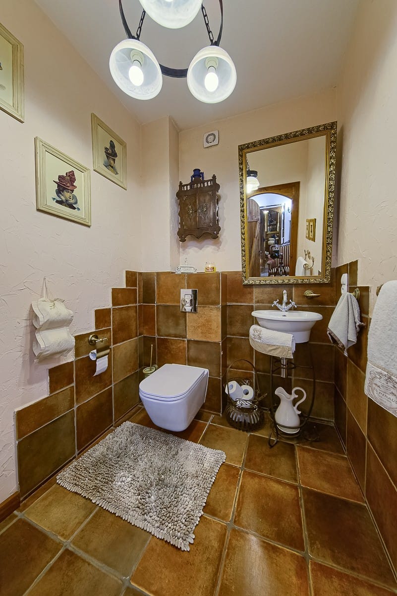 Dom 4 pokojowe na Sprzedaż