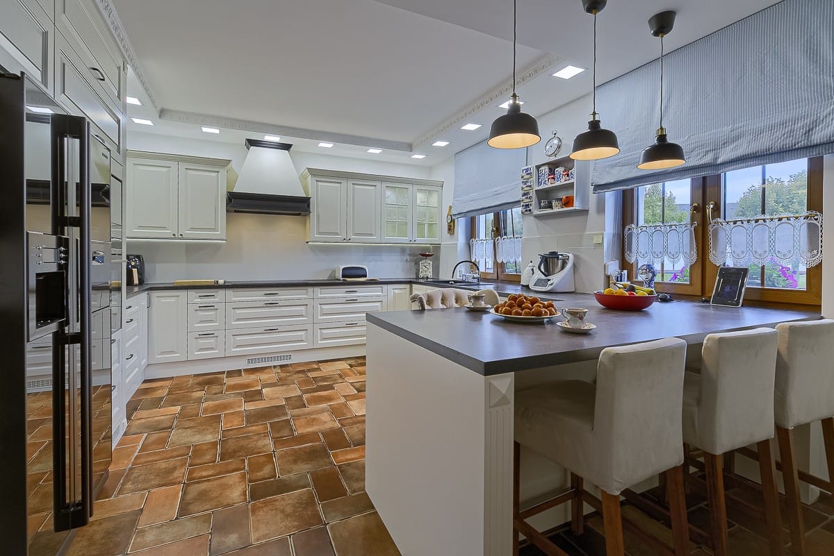 Dom 4 pokojowe na Sprzedaż