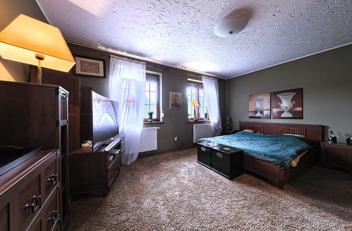 Dom 4 pokojowe na Sprzedaż