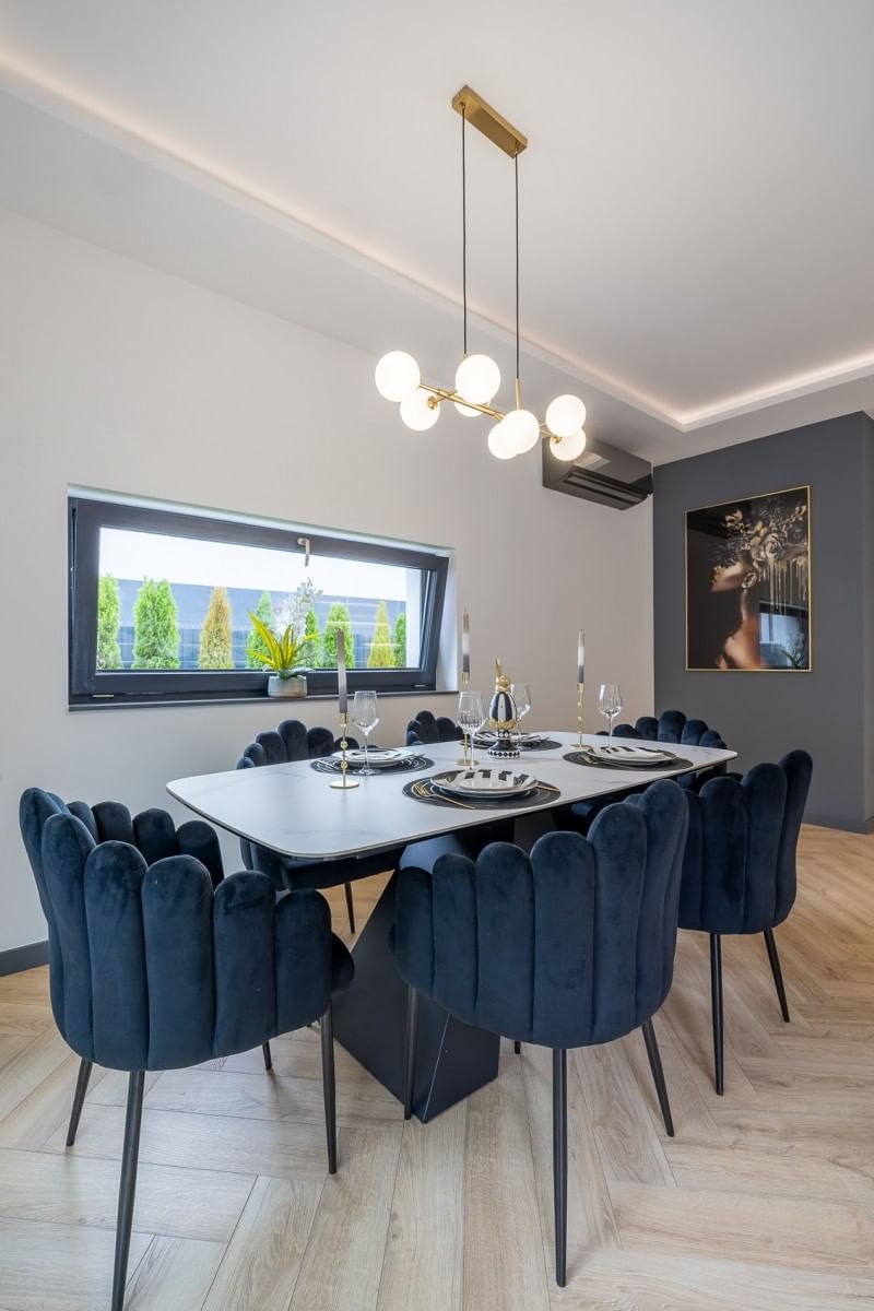 Dom 4 pokojowe na Sprzedaż