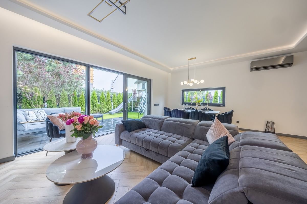 Dom 4 pokojowe na Sprzedaż