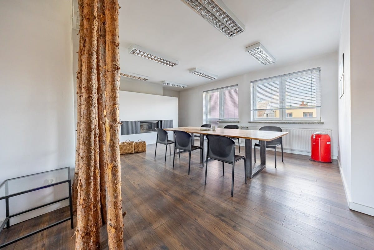 Lokal użytkowy  pokojowe na Sprzedaż