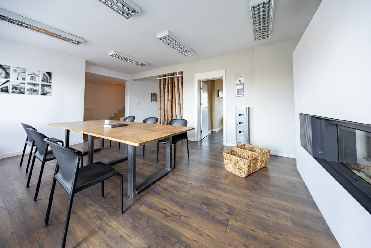 Lokal użytkowy  pokojowe na Sprzedaż