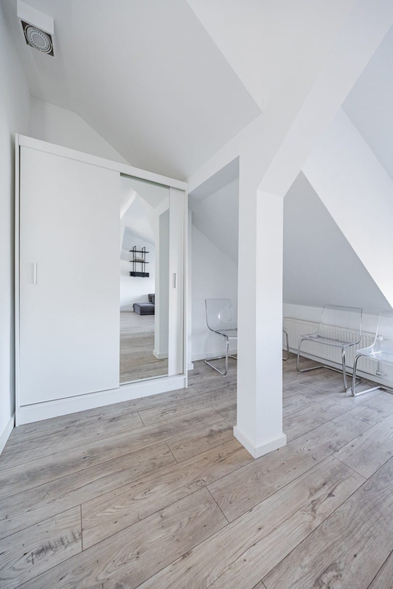 Lokal użytkowy  pokojowe na Sprzedaż