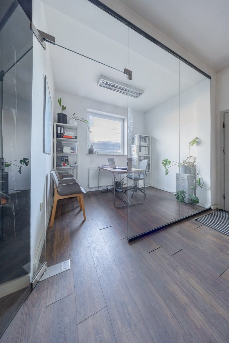 Lokal użytkowy  pokojowe na Sprzedaż