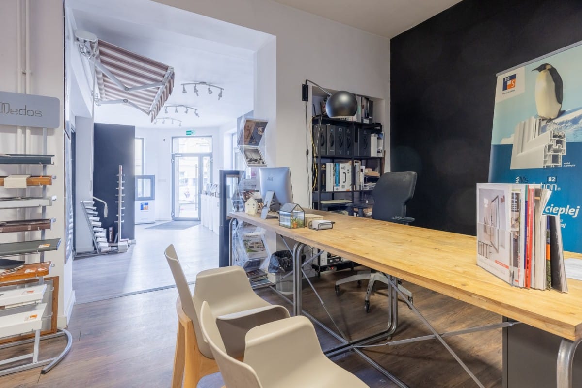 Lokal użytkowy  pokojowe na Sprzedaż