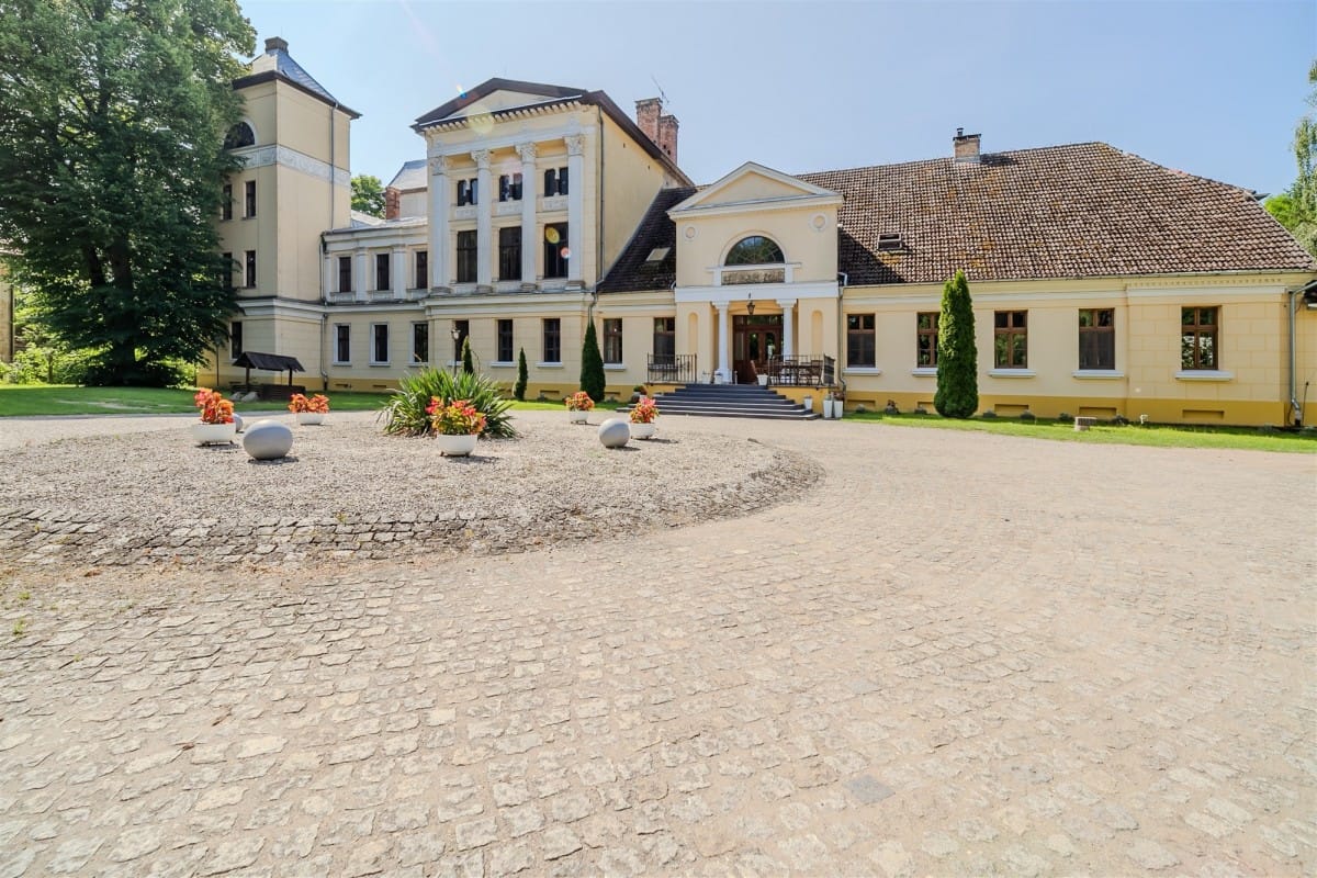 Lokal użytkowy  pokojowe na Sprzedaż