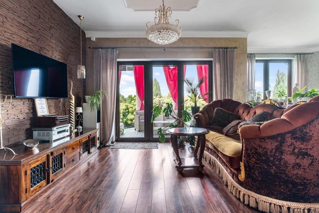 Lokal użytkowy  pokojowe na Sprzedaż