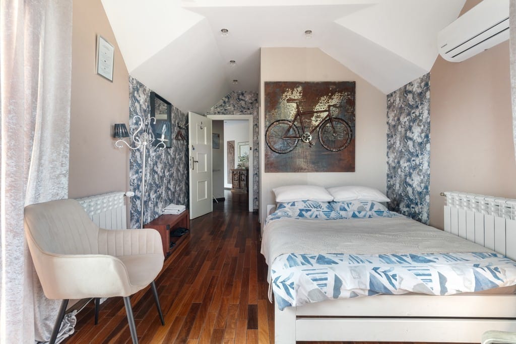 Lokal użytkowy  pokojowe na Sprzedaż