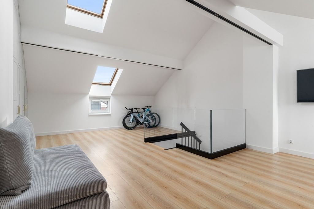 Dom 5 pokojowe na Sprzedaż