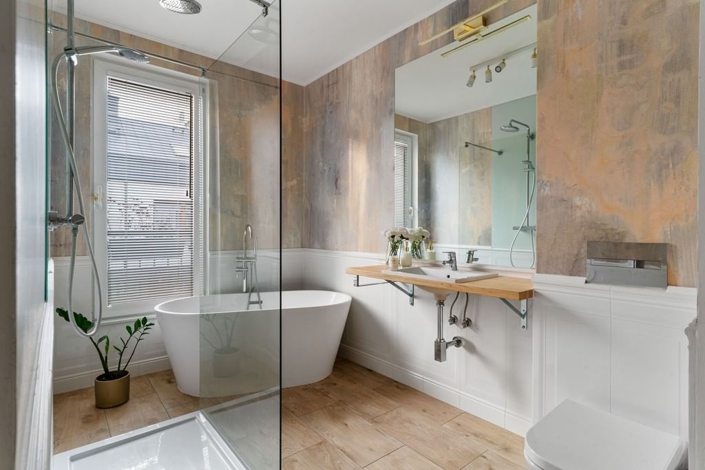 Dom 5 pokojowe na Sprzedaż